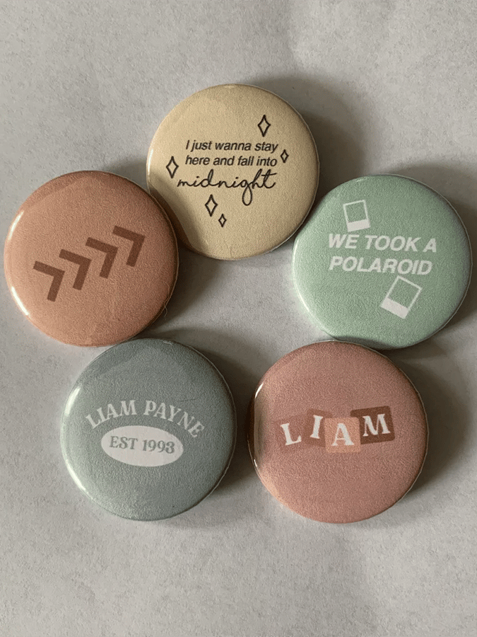 Unisex hot Spot Commemorating Brooch